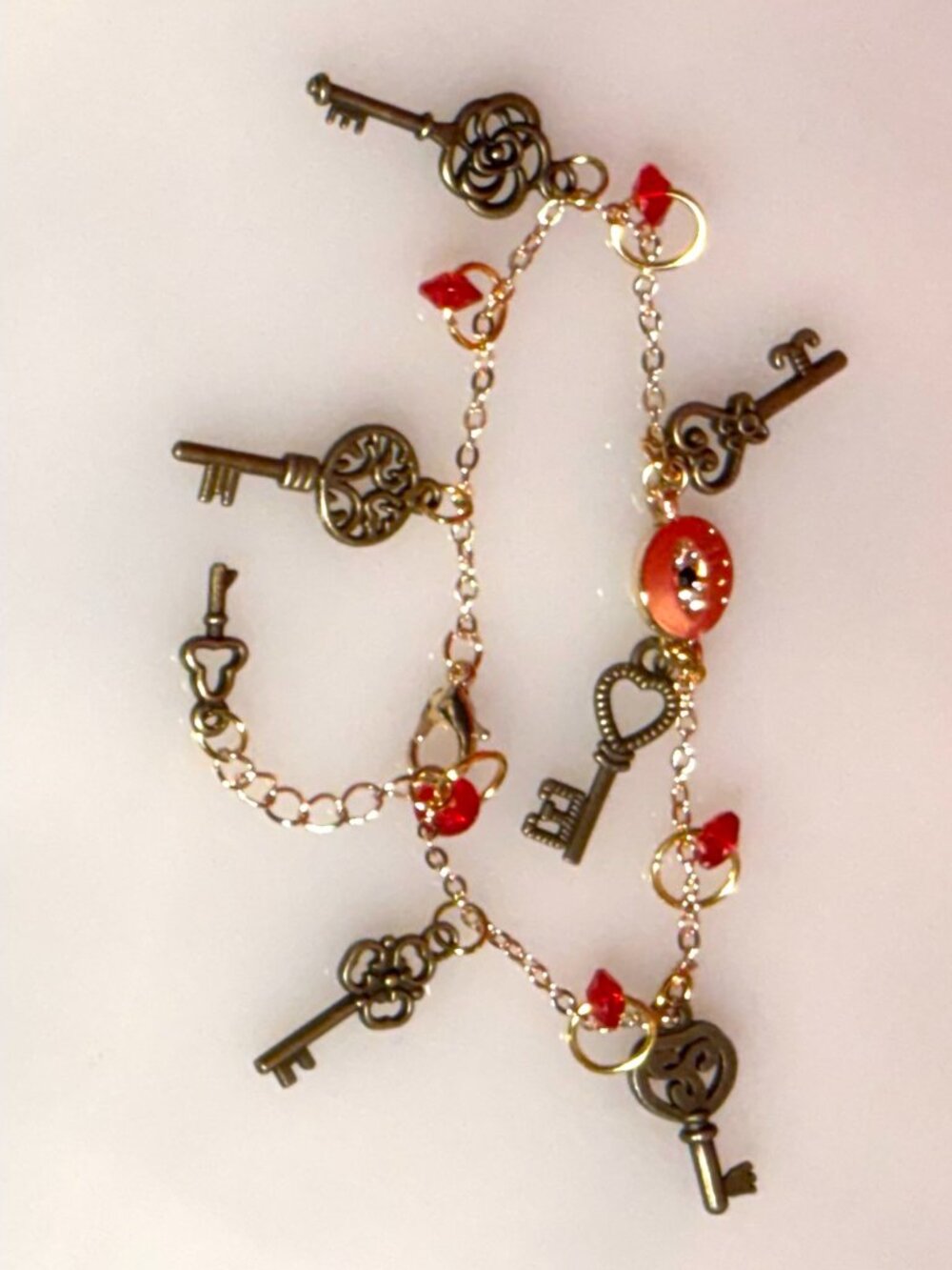 Charm bracelet of keys